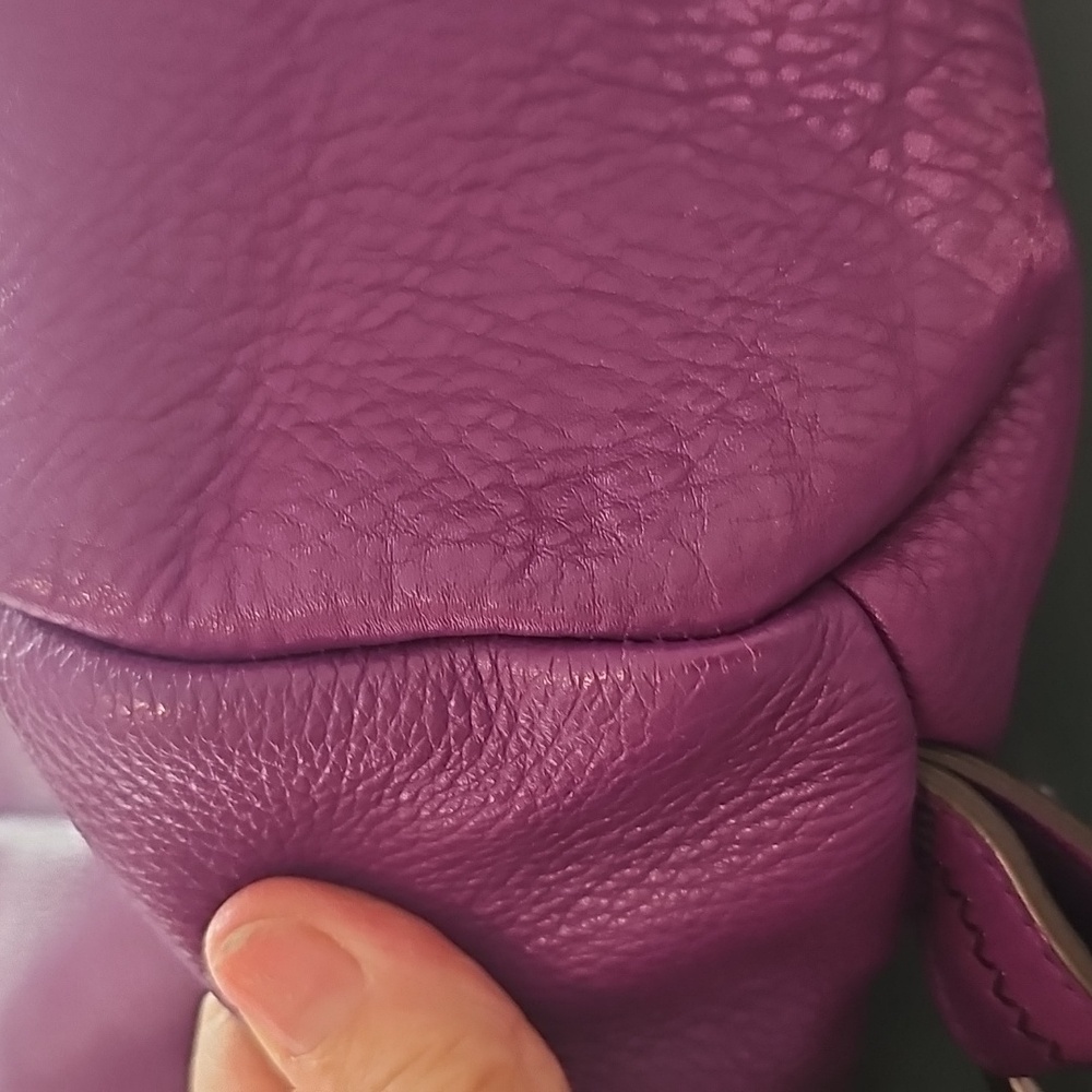 Aimee Kestenberg Stylish Purple Women's Leather Backpack. Comfy On. - Picture 11 of 12